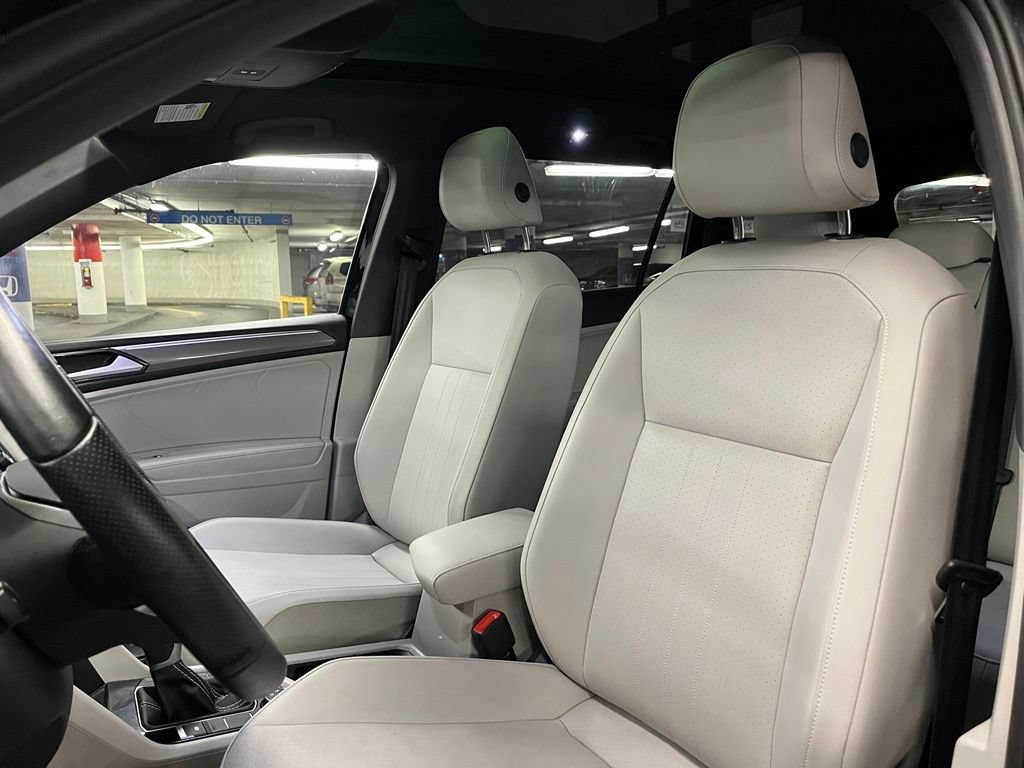 Used 2023 Volkswagen Tiguan SE R-Line AWD/4WD image 20