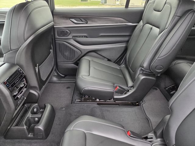 New 2026 Jeep Grand Cherokee L Limited AWD/4WD image 25