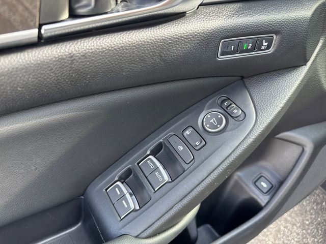 Used 2022 Honda Accord Touring image 10