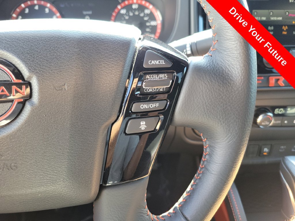 Used 2025 Nissan Frontier PRO-4X w/ Tow Package AWD/4WD image 8