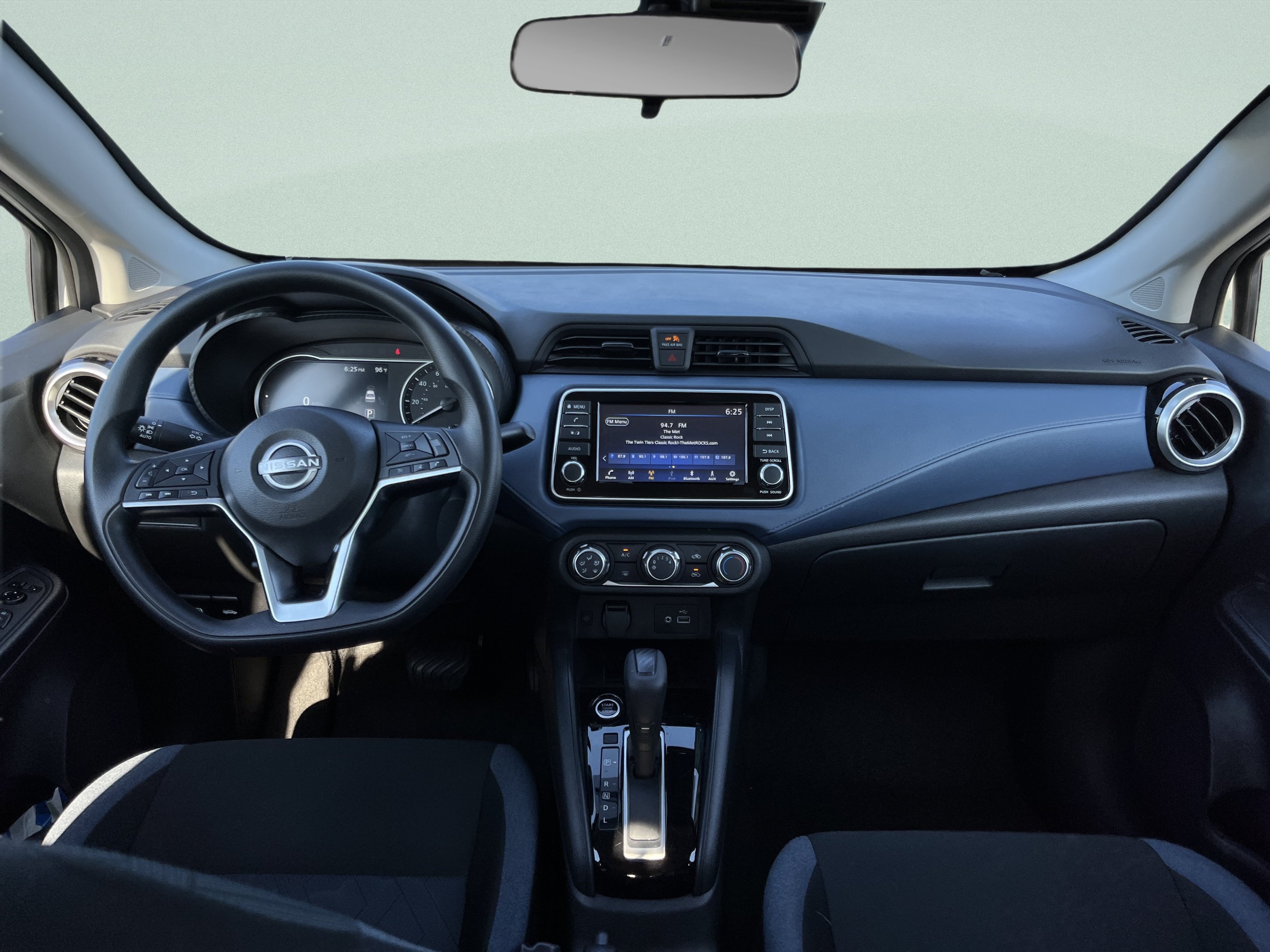 Used 2025 Nissan Versa SV FWD image 22