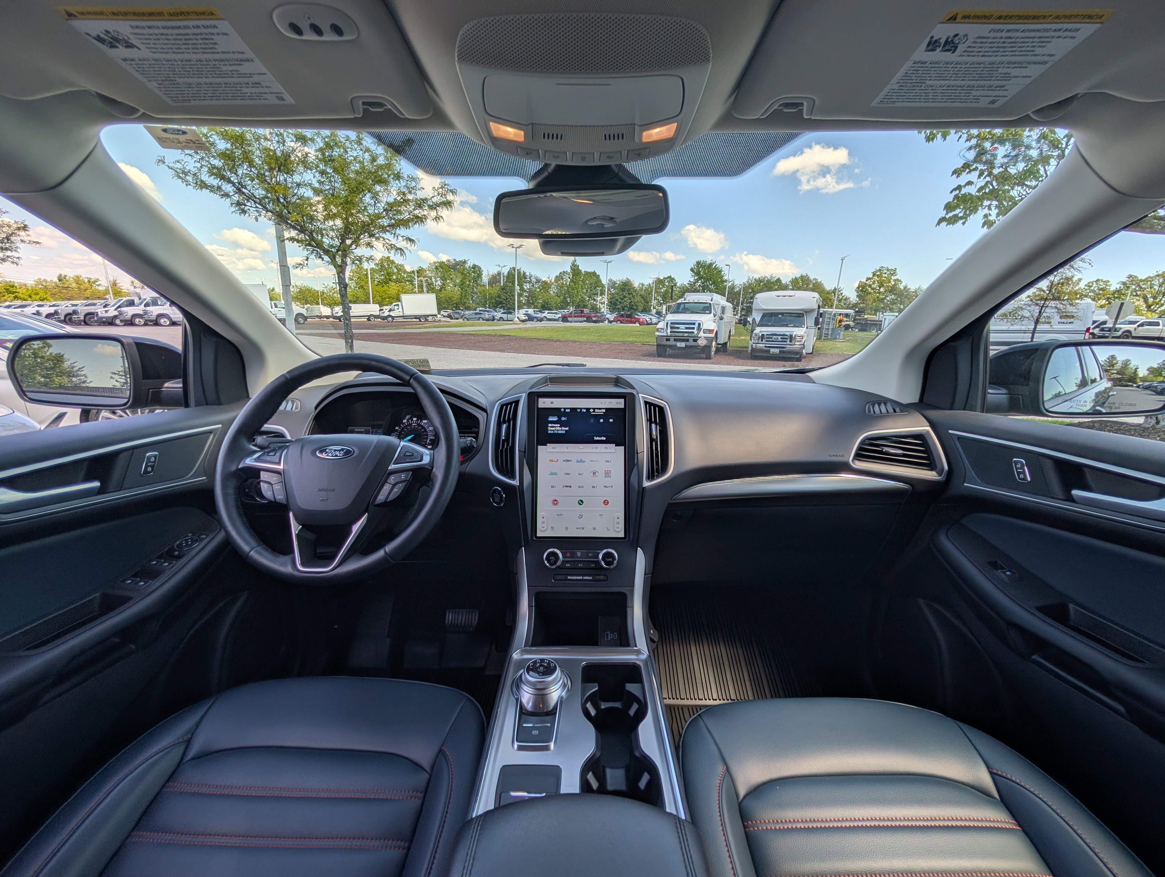 Used 2024 Ford Edge SEL w/ Sport Appearance Package AWD/4WD image 15