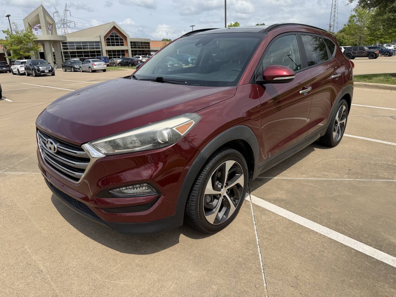 Used 2016 Hyundai Tucson Limited w/ Option Group 03 AWD/4WD image 4