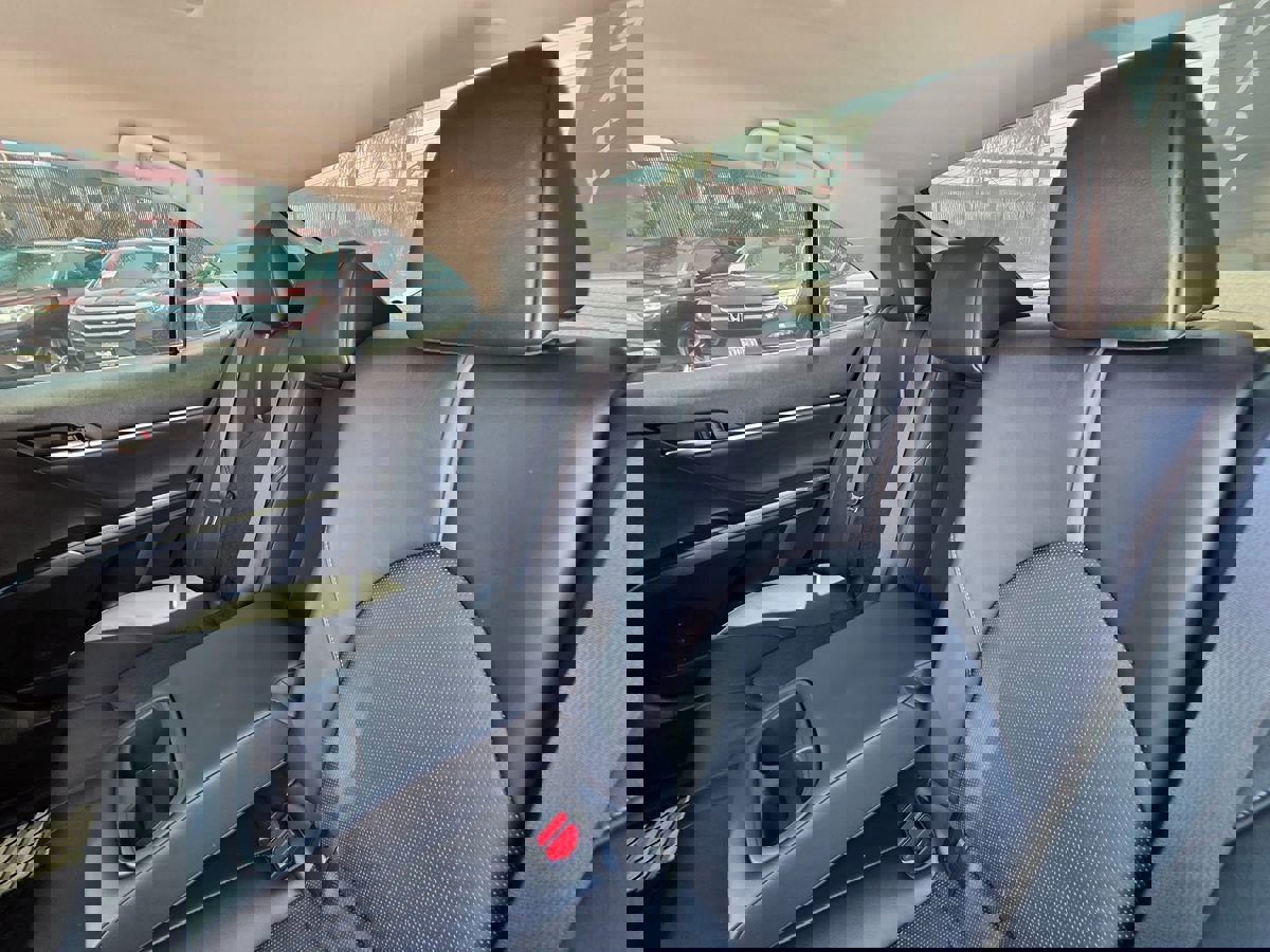 Used 2020 Toyota Camry XSE image 22