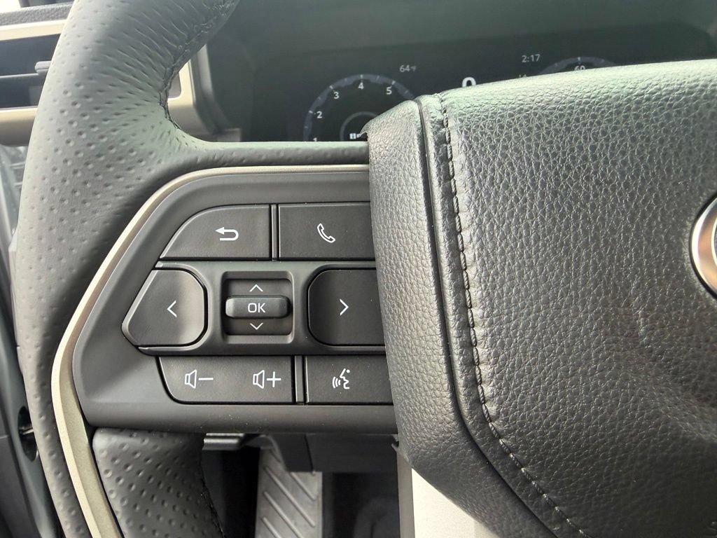 Used 2026 Toyota 4Runner Platinum AWD/4WD image 18