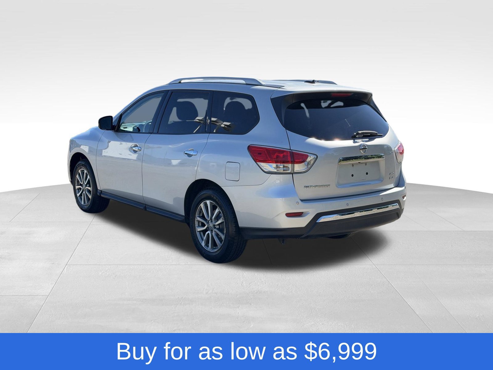 Used 2016 Nissan Pathfinder SV AWD/4WD image 6