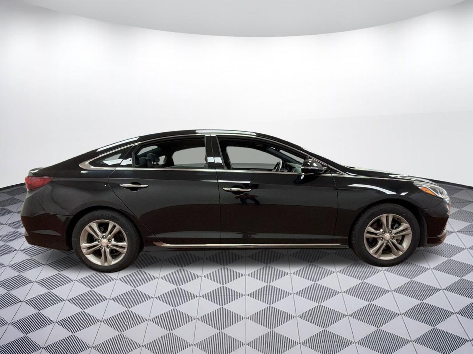 Used 2018 Hyundai Sonata Sport image 7