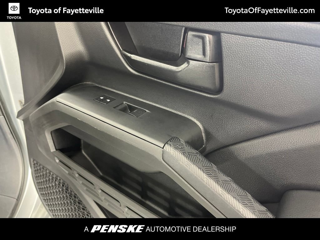 Certified 2024 Toyota Tacoma SR5 AWD/4WD image 21