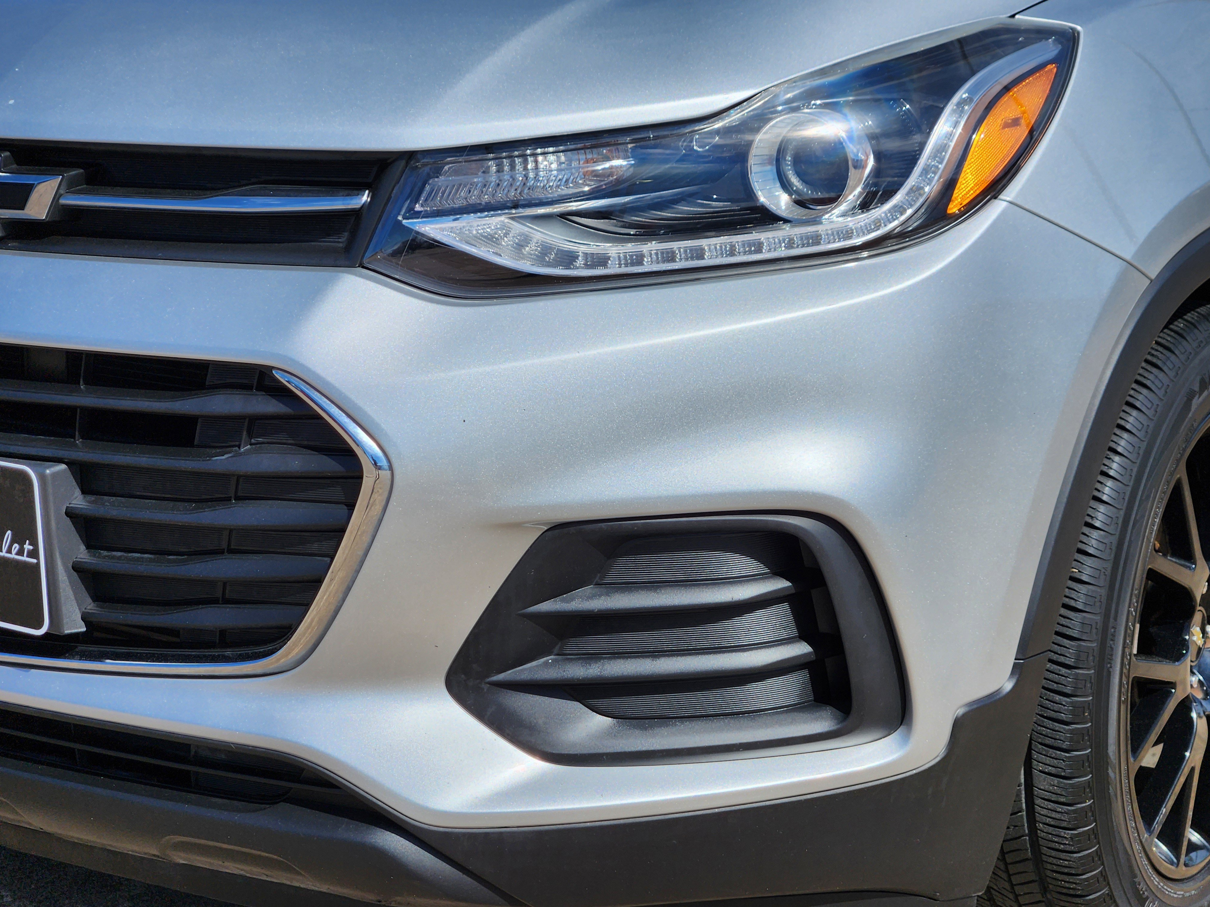 Used 2022 Chevrolet Trax LT w/ Sport Edition image 10