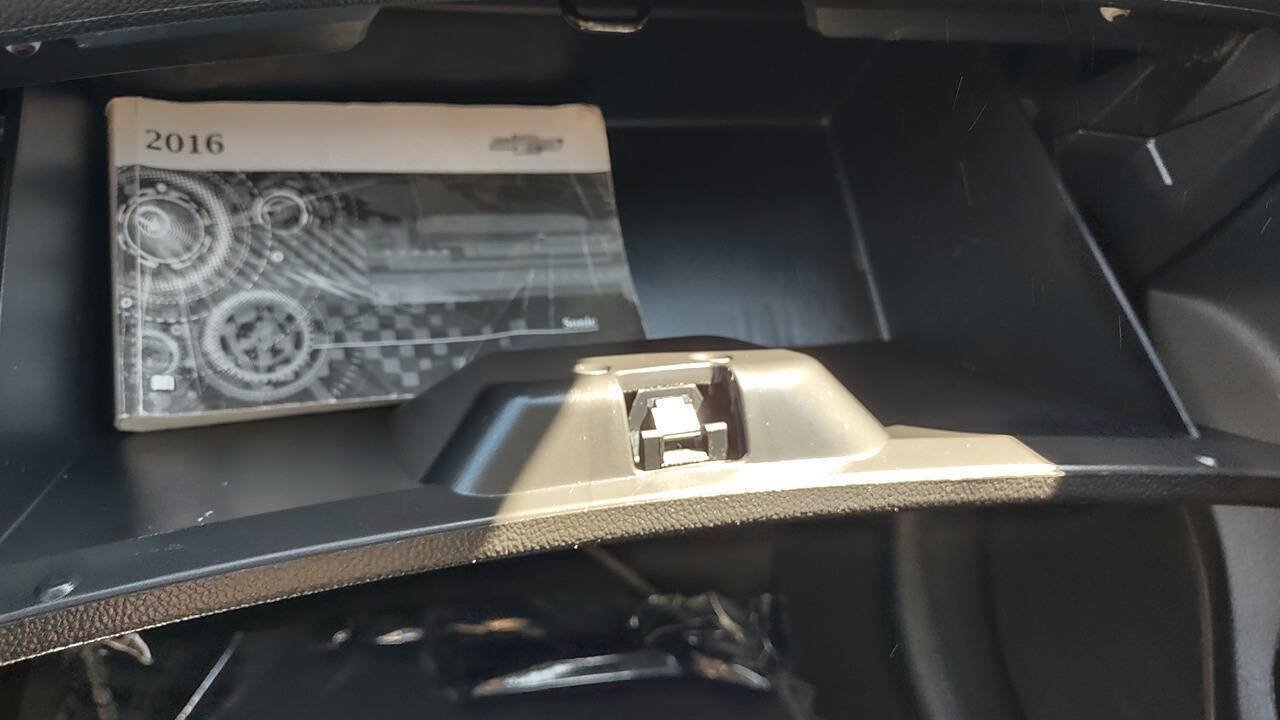 Used 2016 Chevrolet Sonic LT FWD image 17