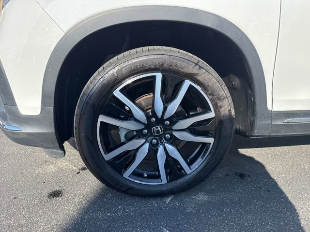 Used 2021 Honda Pilot Touring image 9