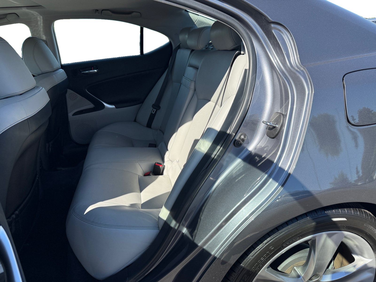 Used 2012 Lexus IS 250 w/ Premium Pkg Value Edition RWD image 16