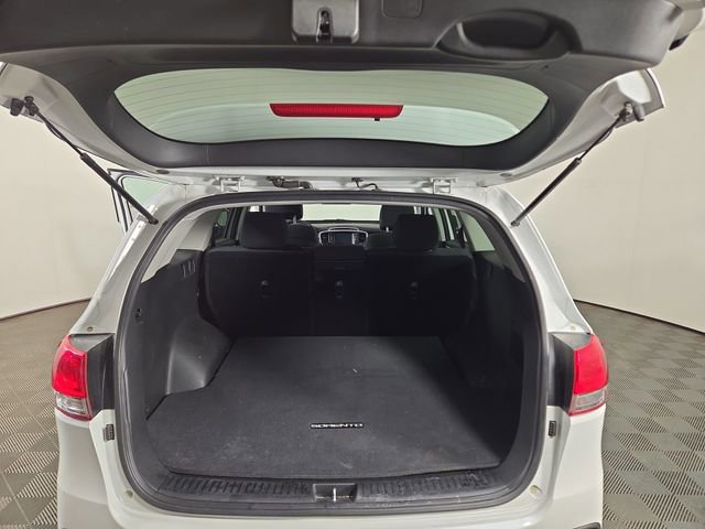 Used 2017 Kia Sorento LX w/ LX Convenience Package image 31