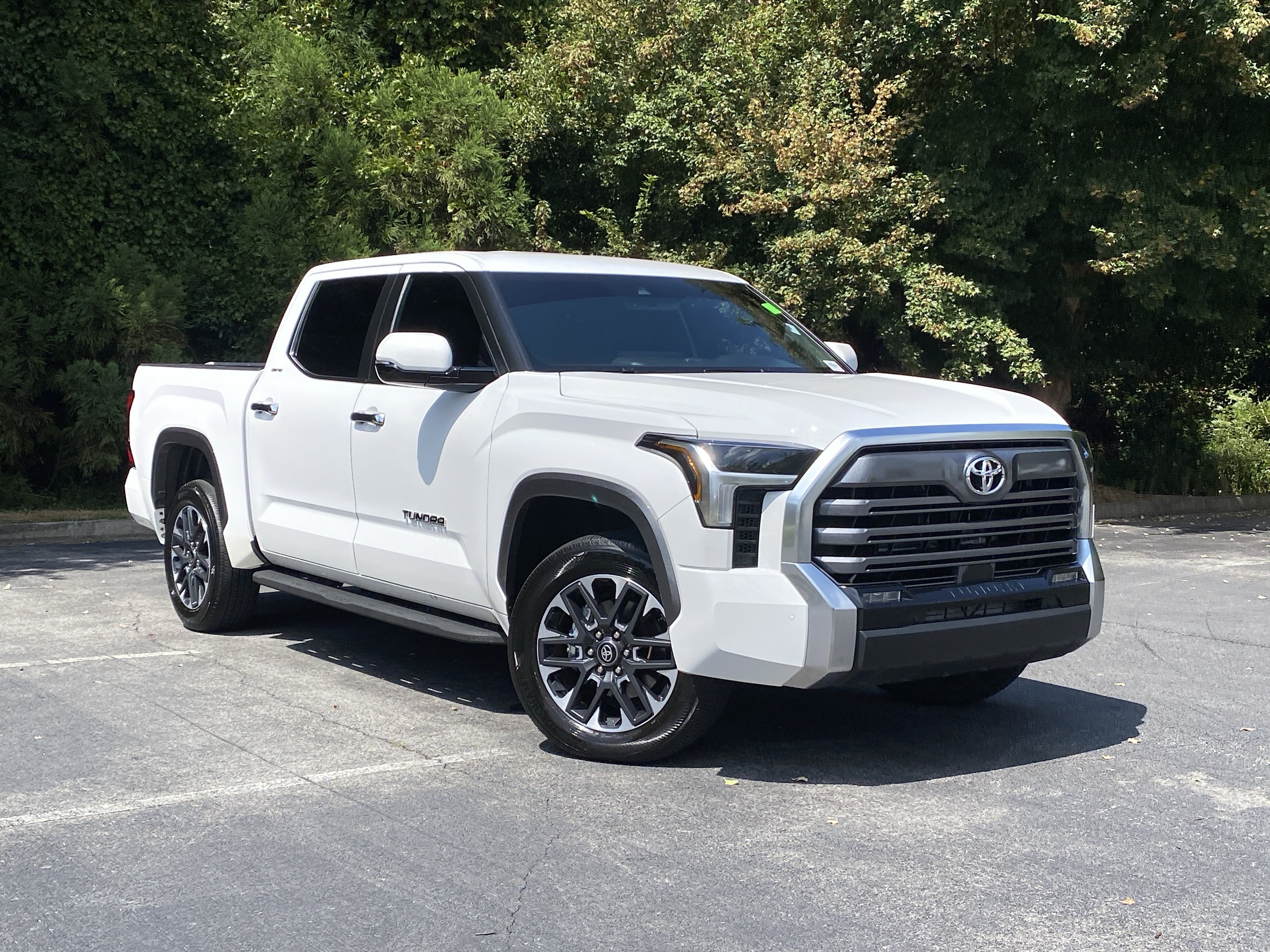 Used 2025 Toyota Tundra Limited AWD/4WD image 62