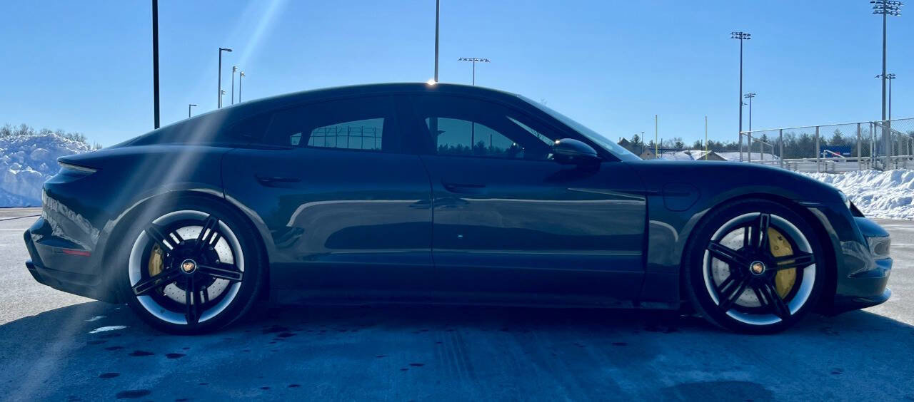 Used 2020 Porsche Taycan Turbo S image 6