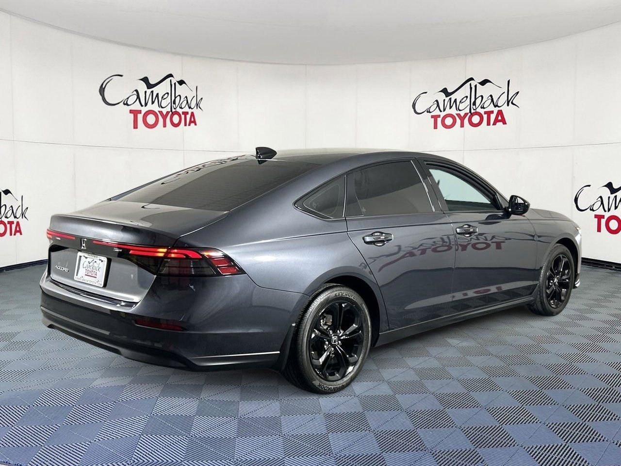 Used 2025 Honda Accord SE image 7