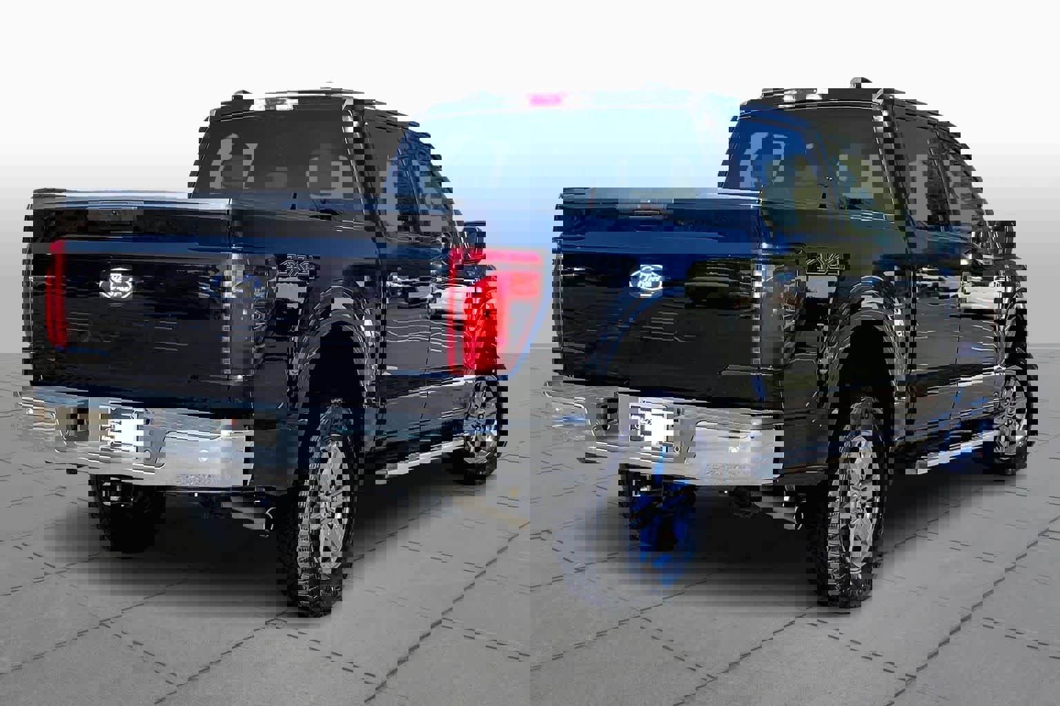 Certified 2025 Ford F150 XLT w/ Equipment Group 301A Standard image 12