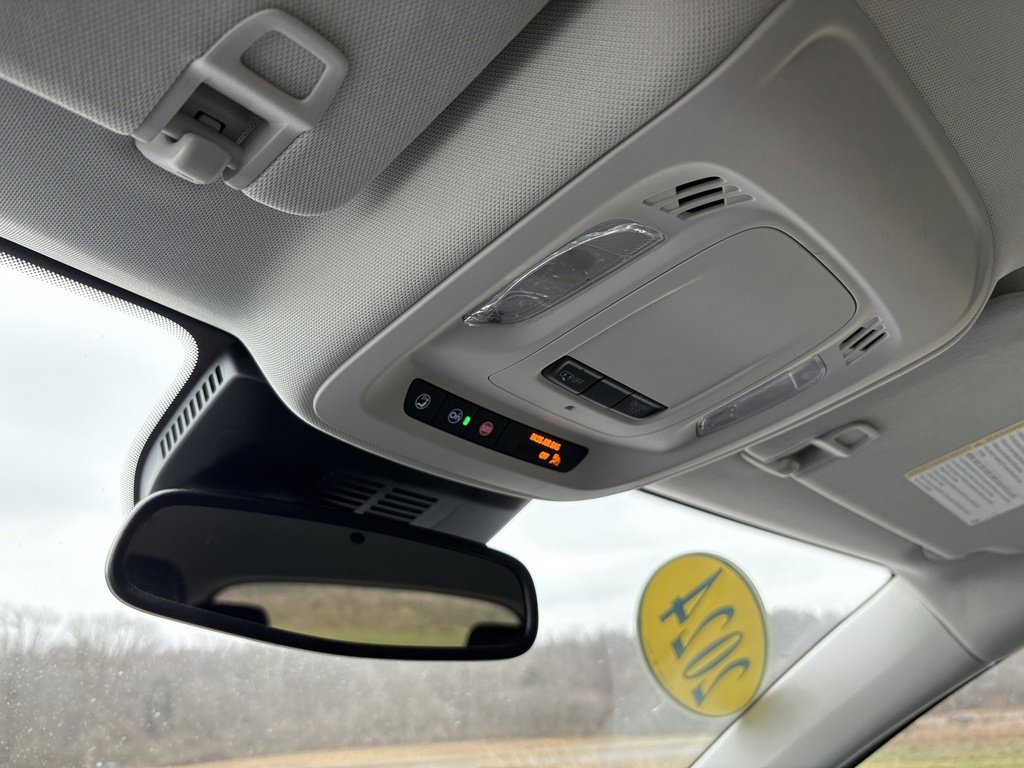 Used 2024 Buick Envision Sport Touring image 39