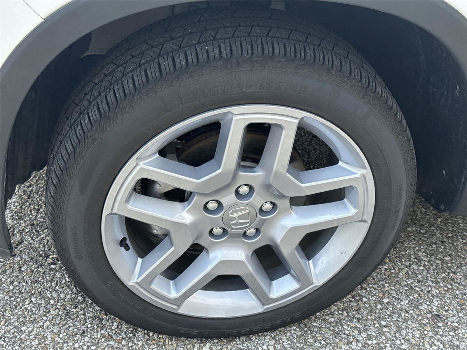 Used 2024 Honda Passport EX-L image 10