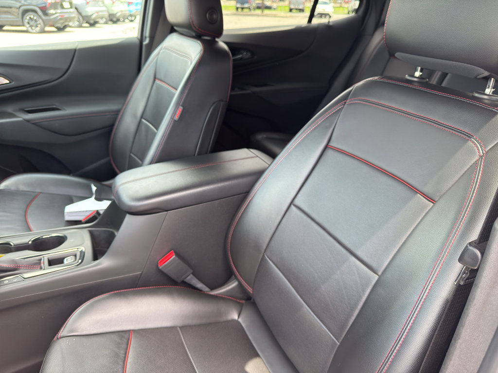 Used 2022 Chevrolet Equinox RS w/ RS Leather Package image 14