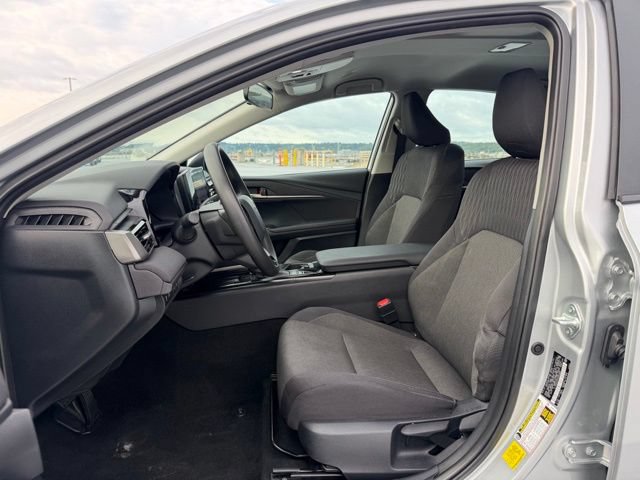 Used 2025 Toyota Camry LE FWD image 10