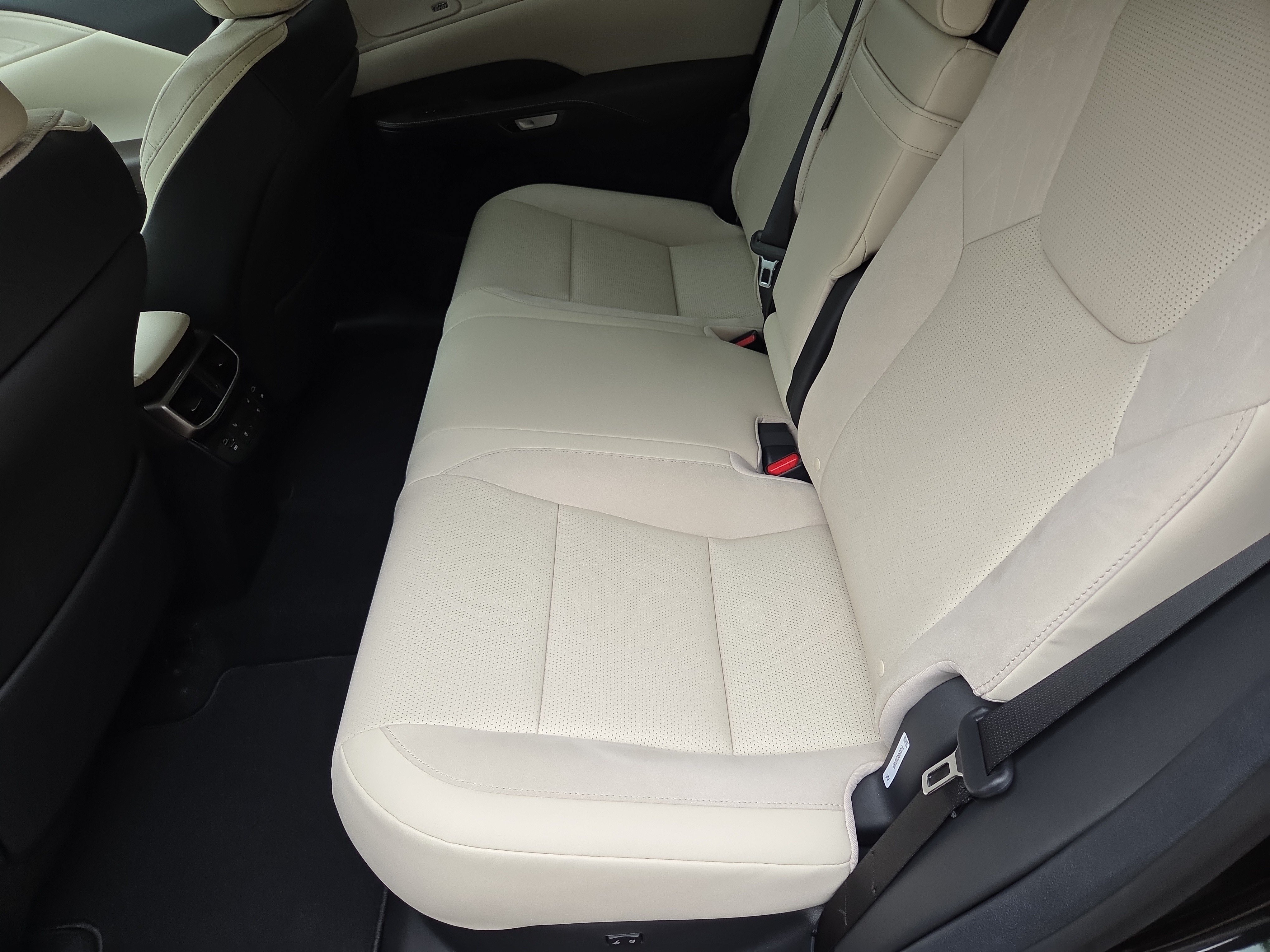 New 2026 Lexus RX 350 AWD image 10