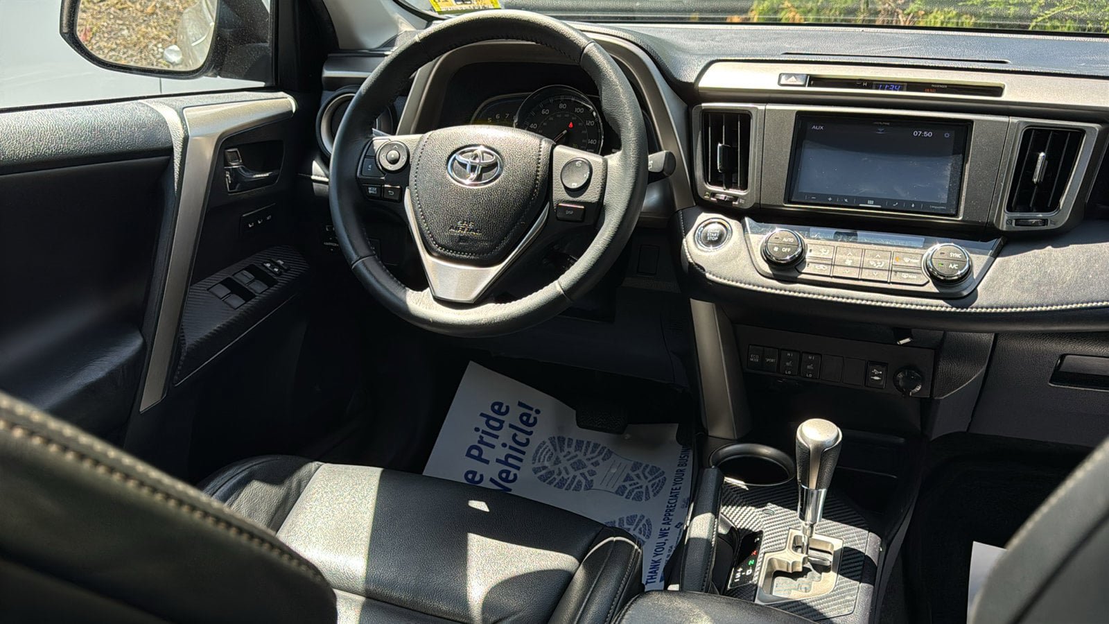 Used 2015 Toyota RAV4 Limited AWD/4WD image 18