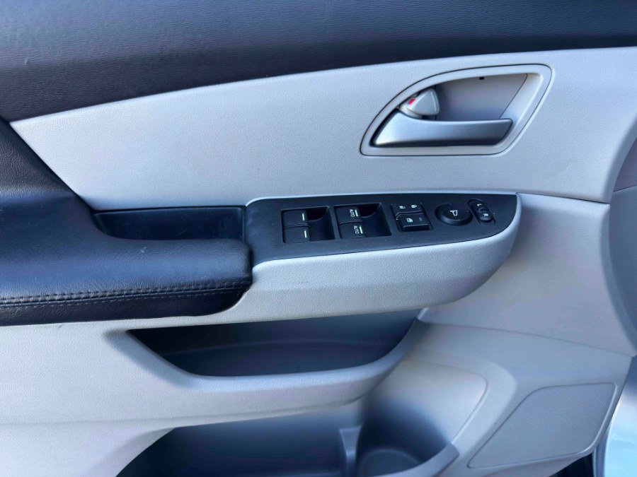 Used 2012 Honda Odyssey EX-L image 17