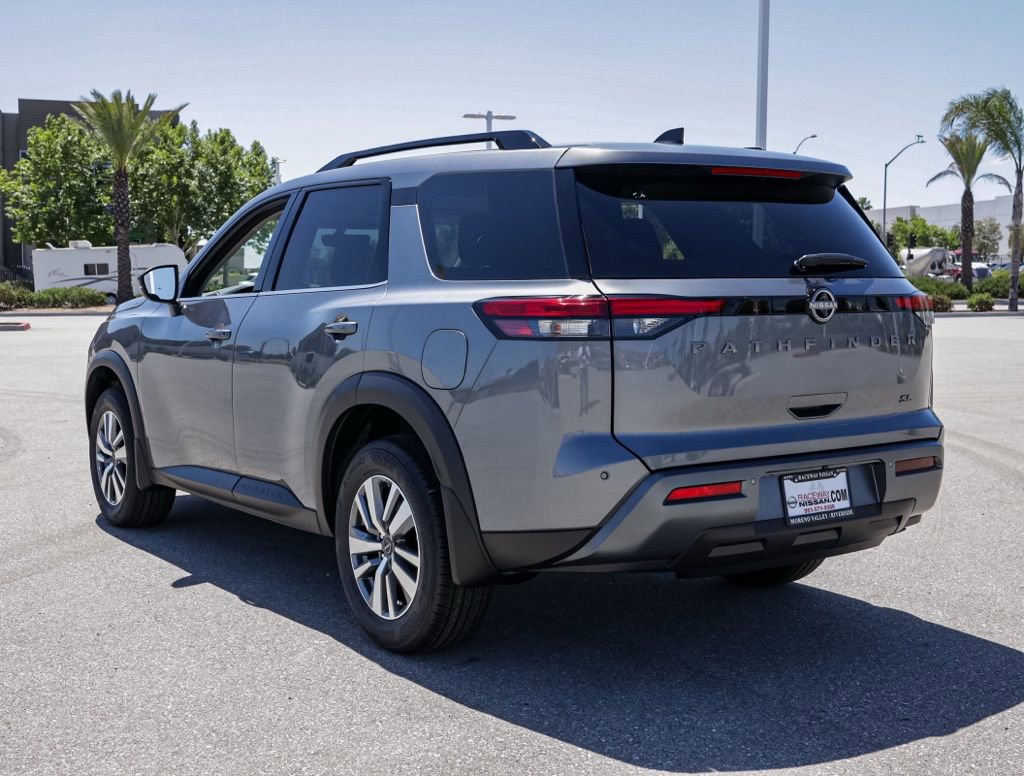 New 2026 Nissan Pathfinder SL FWD image 6
