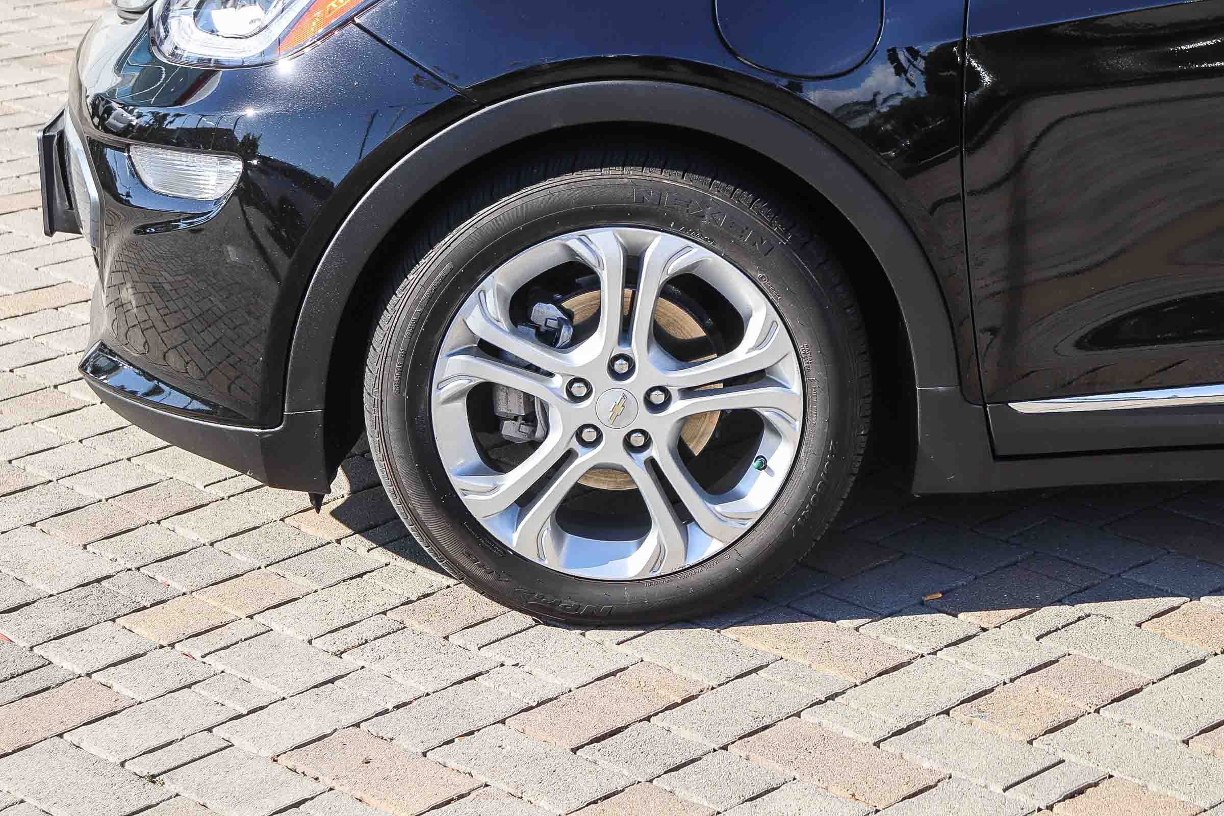 Used 2019 Chevrolet Bolt LT image 12