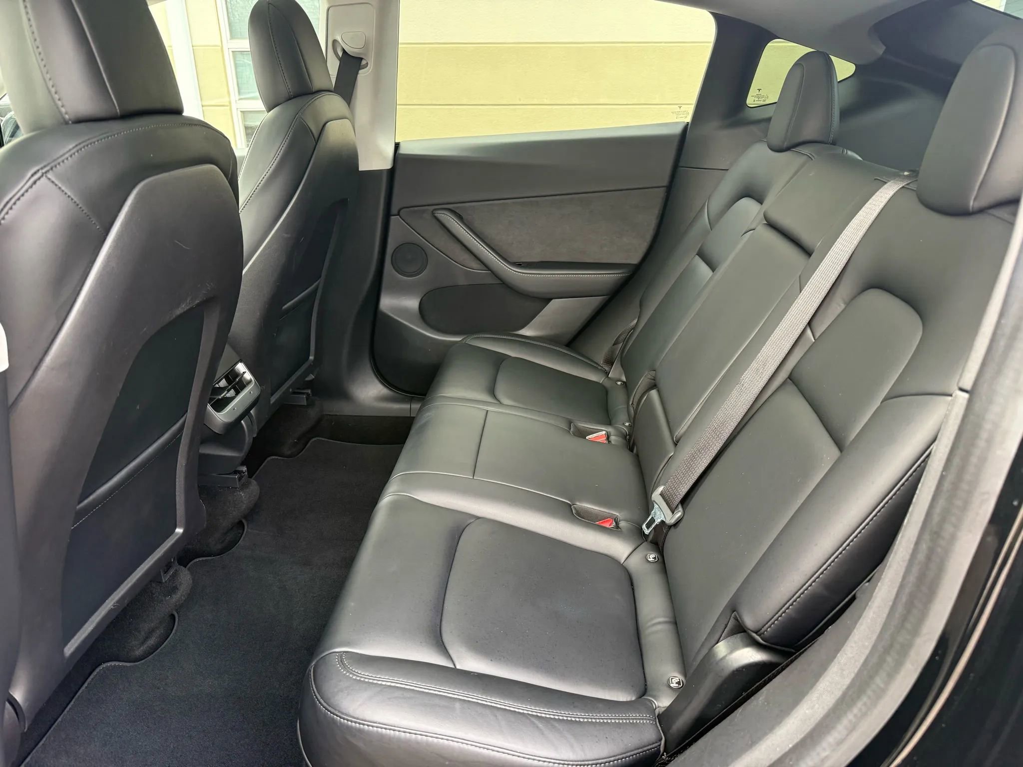 Used 2021 Tesla Model Y Long Range image 16