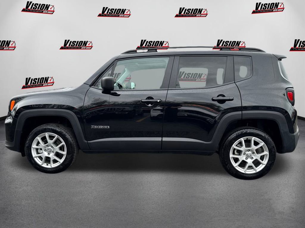 Used 2023 Jeep Renegade Latitude w/ Sun/Sound Group image 8