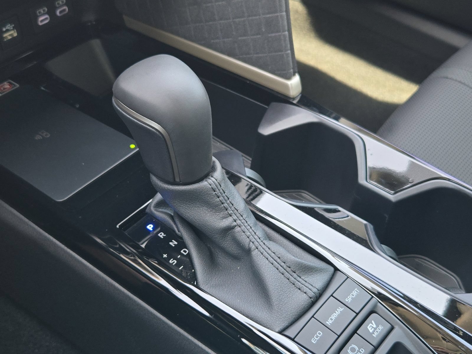 Certified 2026 Toyota Camry XLE FWD image 19