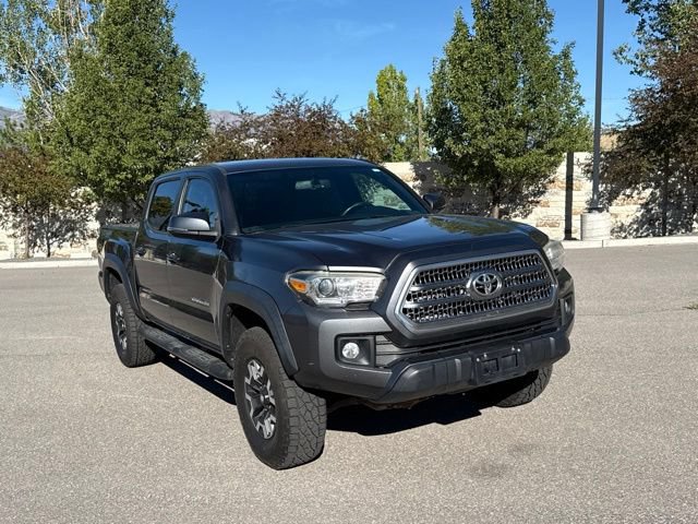 Used 2016 Toyota Tacoma TRD Off-Road AWD/4WD image 13