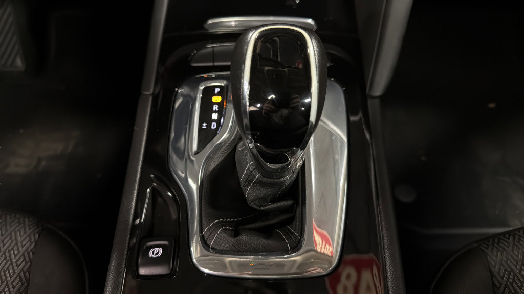 Used 2018 Buick Regal Preferred image 38