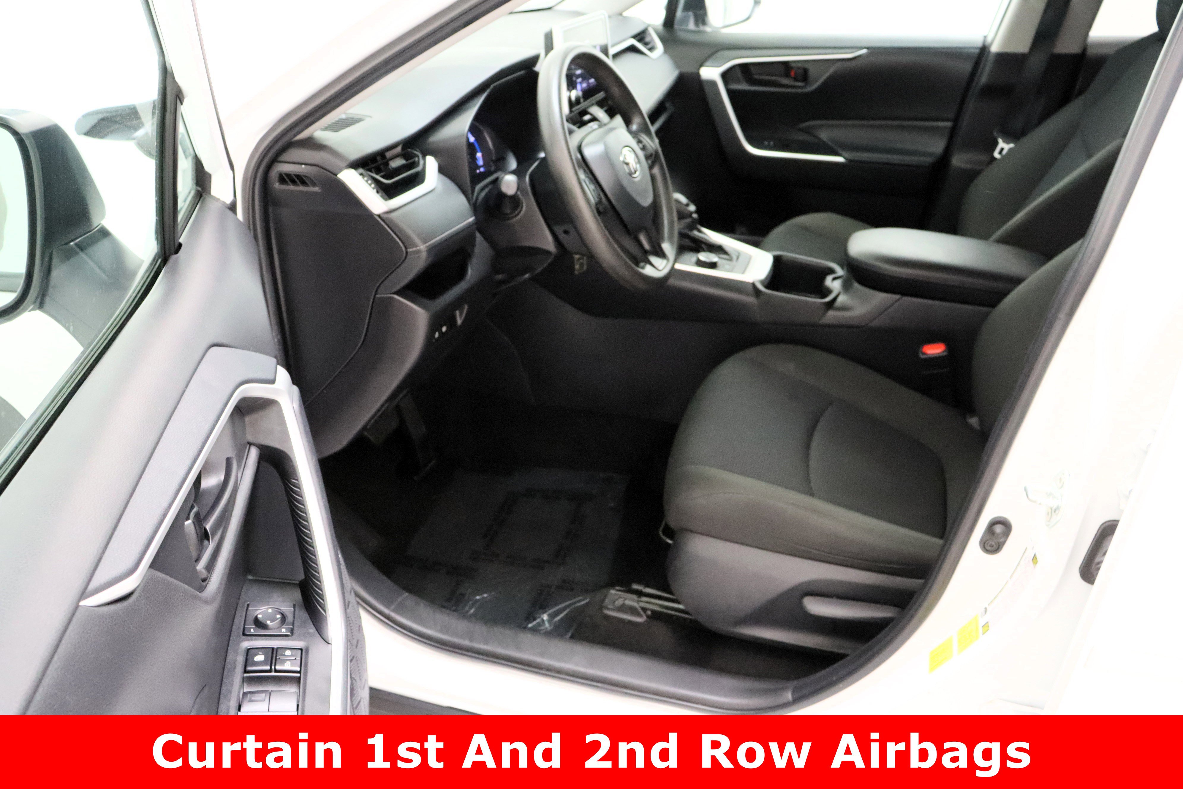 Used 2024 Toyota RAV4 LE AWD/4WD image 14