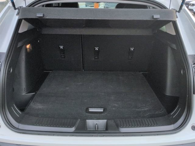 Used 2024 Chevrolet Trax LT w/ LT Convenience Package image 26