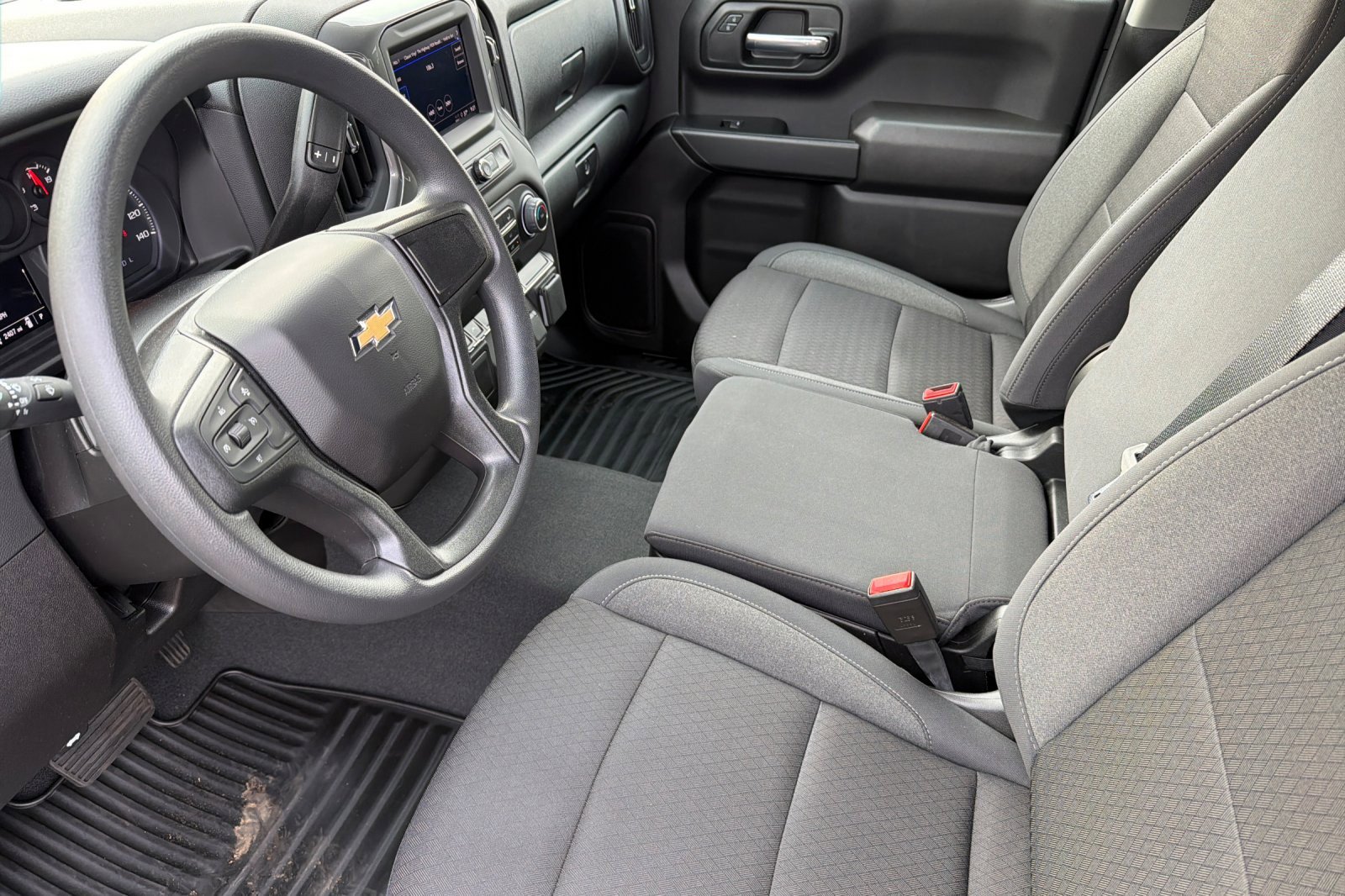 Used 2025 Chevrolet Silverado 1500 Custom w/ LPO, Dark Essentials Package image 7