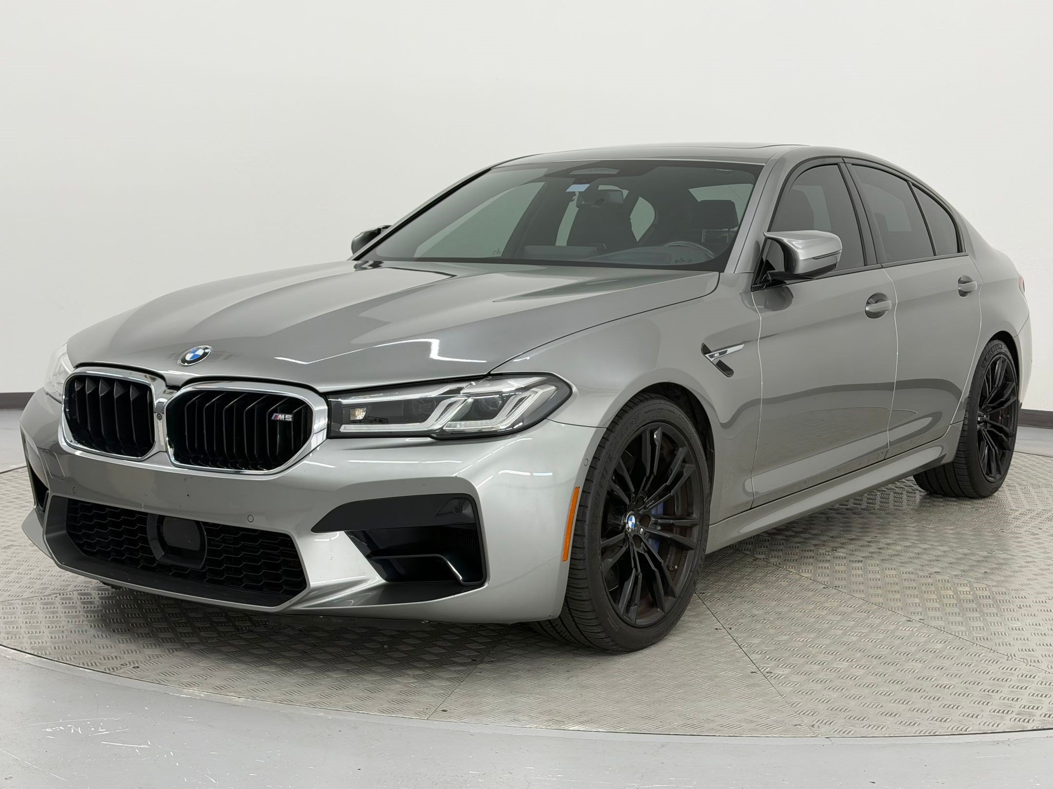 Used 2021 BMW M5 w/ Executive Package AWD/4WD image 1