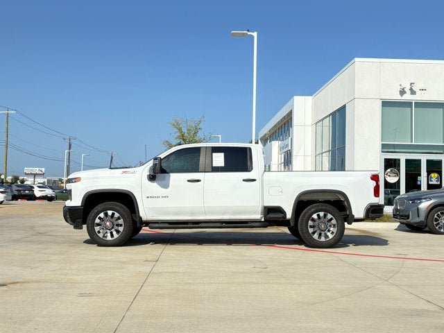 Used 2025 Chevrolet Silverado 2500 Custom w/ Custom Value Package AWD/4WD image 3