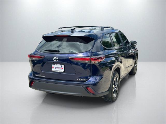 Certified 2026 Toyota Highlander XLE AWD/4WD image 5