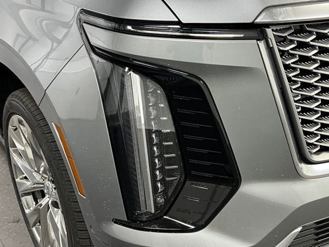 New 2026 Cadillac Escalade ESV Luxury w/ LPO, Radiant Package AWD/4WD image 10