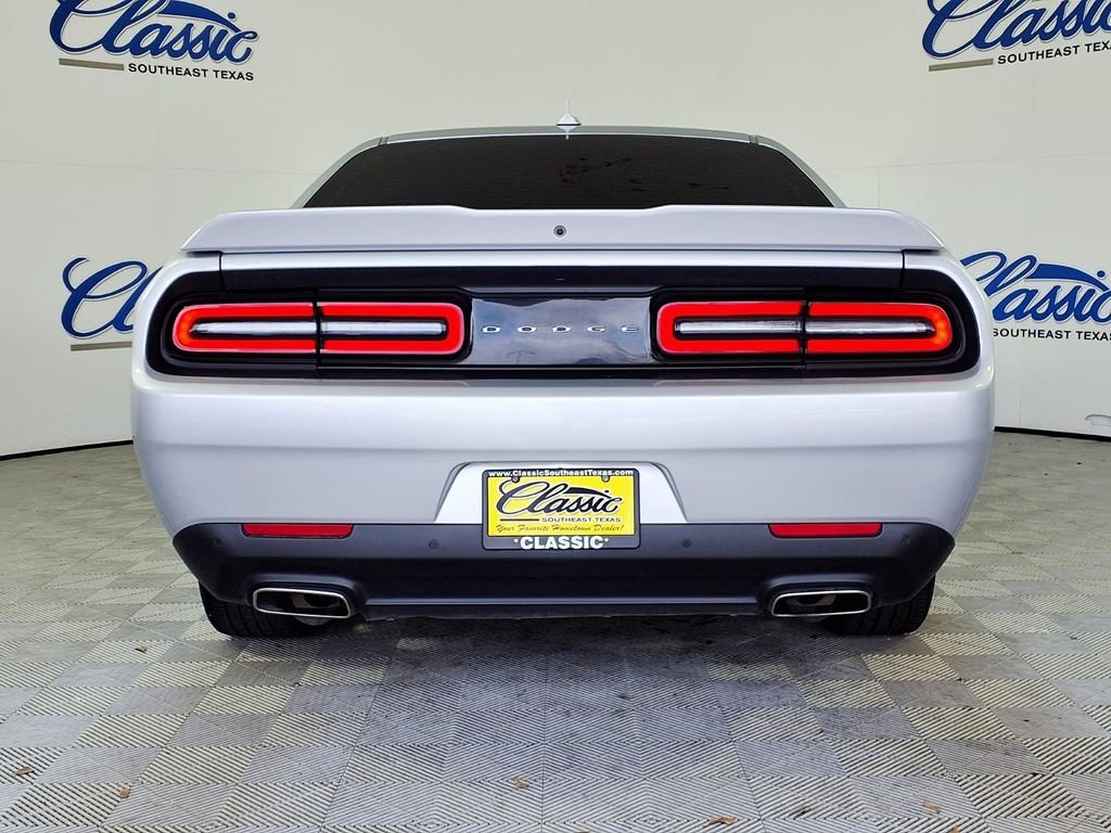 Used 2022 Dodge Challenger GT image 4