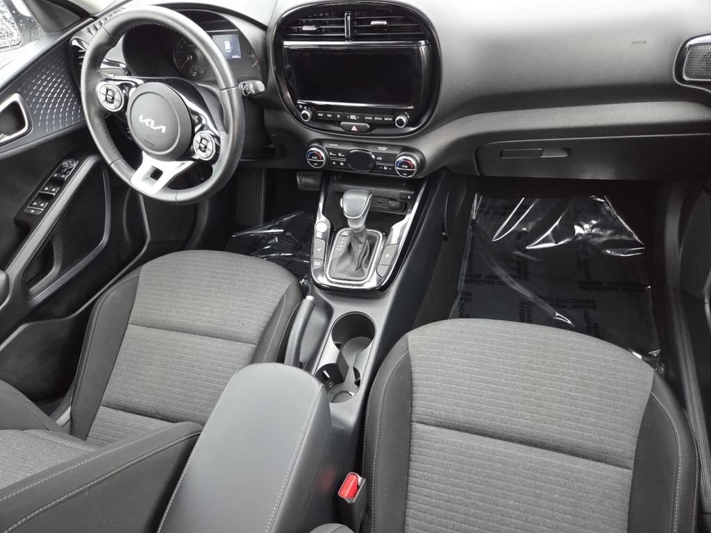 Used 2022 Kia Soul EX FWD image 29
