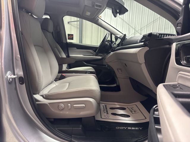 Used 2023 Honda Odyssey Touring image 27