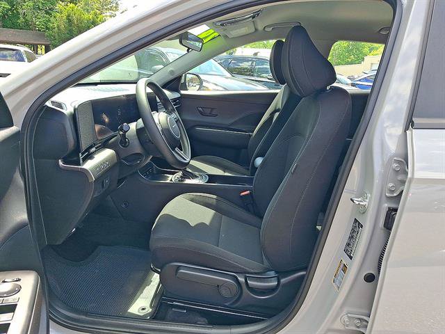 Certified 2024 Hyundai Kona SE AWD/4WD image 11