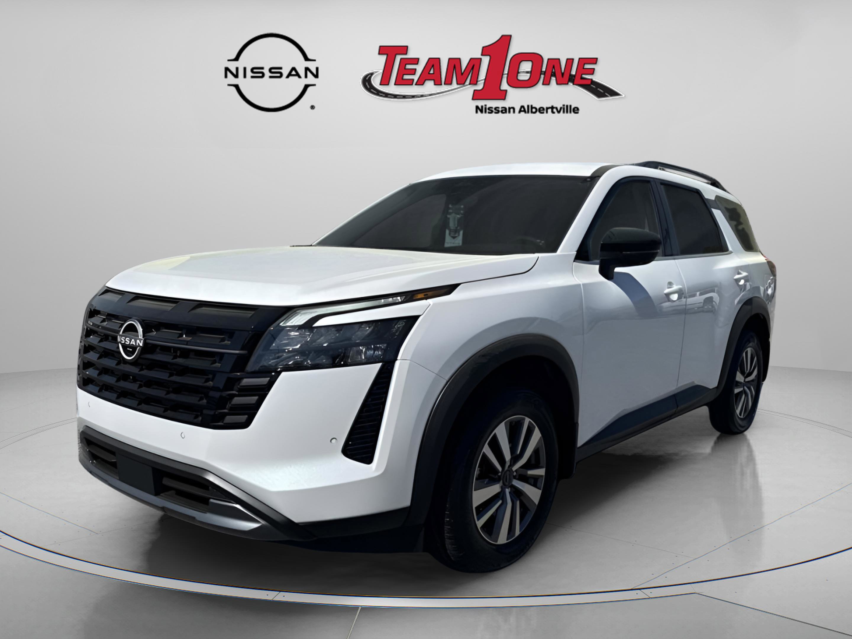 New 2026 Nissan Pathfinder SL image 4