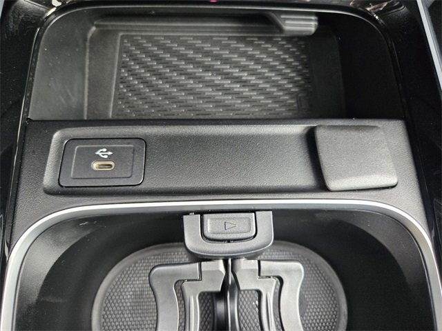 Used 2024 Mercedes-Benz EQB 300 300 image 29