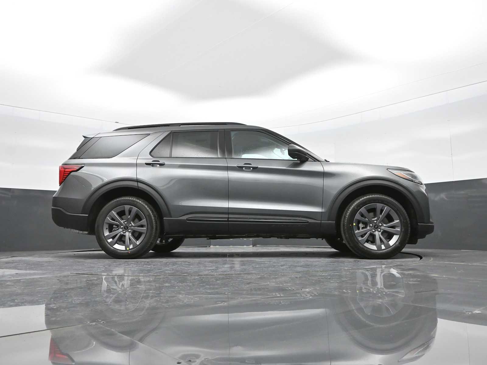 New 2026 Ford Explorer Active w/ Active Comfort Package AWD/4WD image 54
