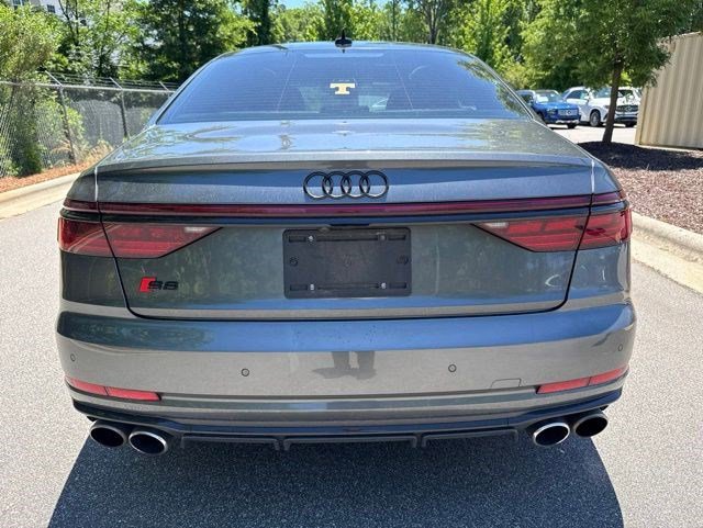 Used 2025 Audi S8 AWD/4WD image 14
